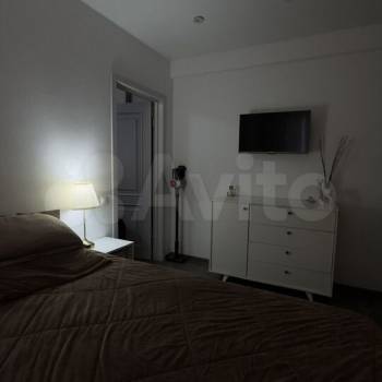 Продается 1-комнатная квартира, 35 м²