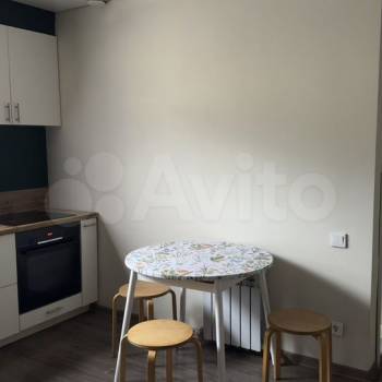 Продается 1-комнатная квартира, 35 м²