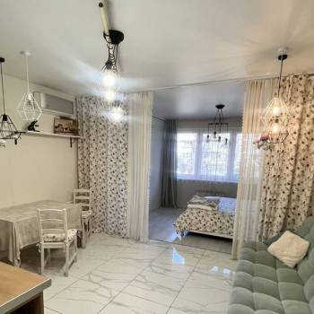 Продается 1-комнатная квартира, 42,2 м²