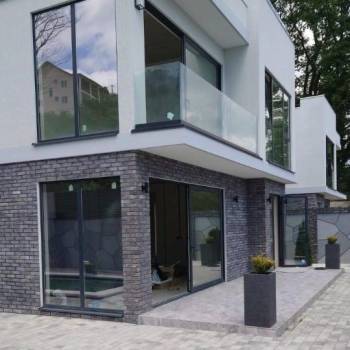 Продается Дом, 179 м²