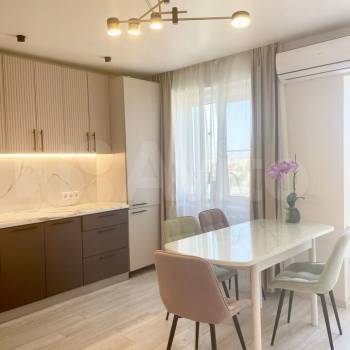 Продается Многокомнатная квартира, 91,9 м²