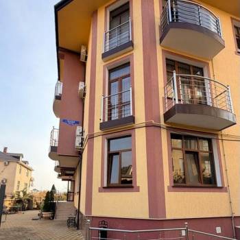 Продается 3-х комнатная квартира, 90 м²