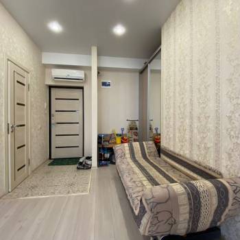 Продается 1-комнатная квартира, 41 м²