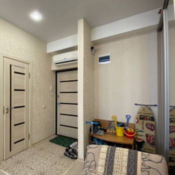 Продается 1-комнатная квартира, 41 м²