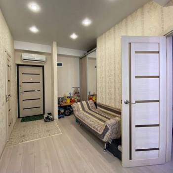 Продается 1-комнатная квартира, 41 м²