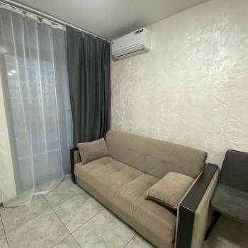 Продается 1-комнатная квартира, 15,7 м²