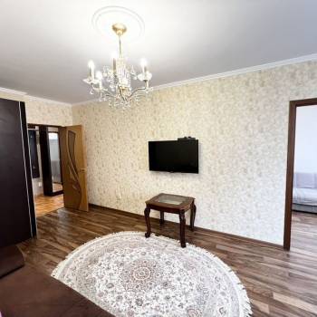 Сдается 1-комнатная квартира, 42 м²