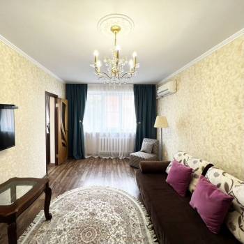 Сдается 1-комнатная квартира, 42 м²