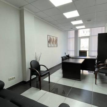 Сдается Нежилое помещение, 65 м²