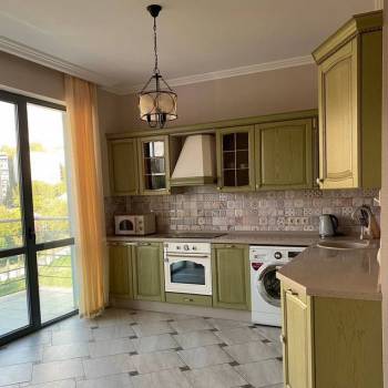 Сдается 2-х комнатная квартира, 85 м²