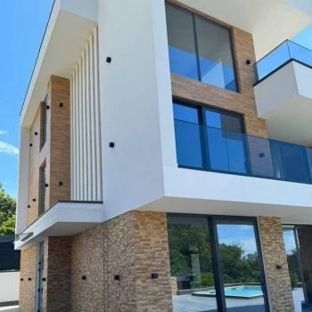 Продается Дом, 298 м²