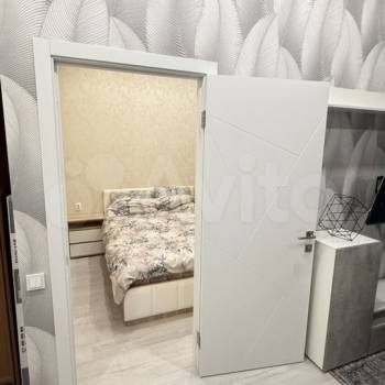 Сдается 1-комнатная квартира, 42 м²