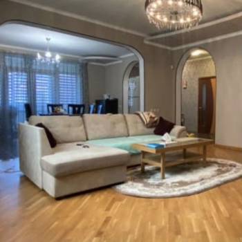 Продается 3-х комнатная квартира, 120 м²