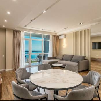 Продается 2-х комнатная квартира, 100 м²