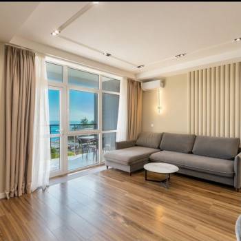 Продается 2-х комнатная квартира, 100 м²