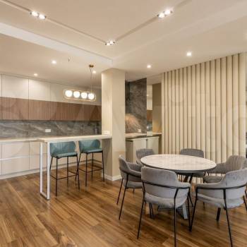 Продается 2-х комнатная квартира, 100 м²