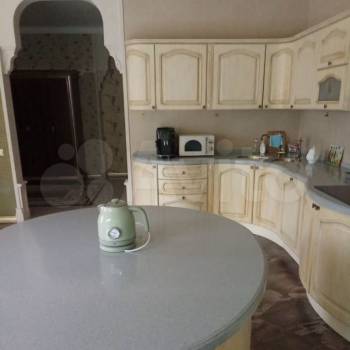 Сдается Многокомнатная квартира, 160 м²