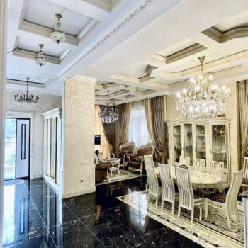 Продается Дом, 300 м²