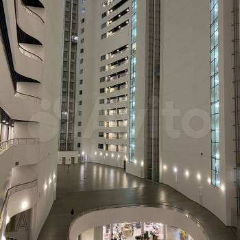 Сдается 1-комнатная квартира, 94 м²