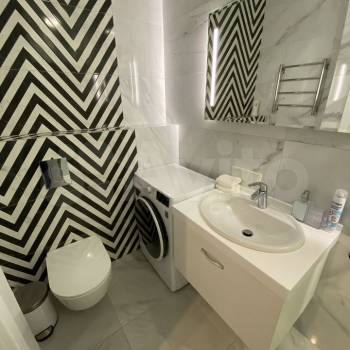 Сдается 1-комнатная квартира, 94 м²