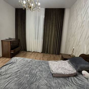 Сдается 1-комнатная квартира, 50 м²