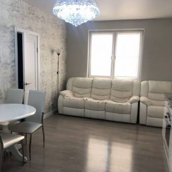 Продается Многокомнатная квартира, 65 м²