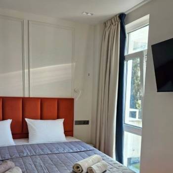 Продается 1-комнатная квартира, 32 м²