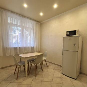 Сдается Многокомнатная квартира, 100 м²