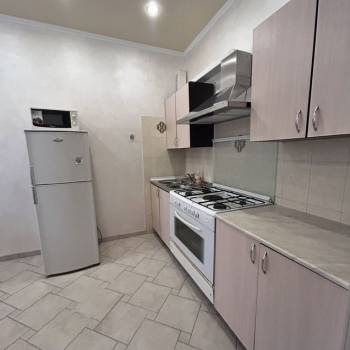 Сдается Многокомнатная квартира, 100 м²