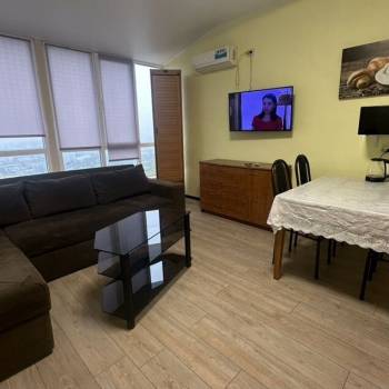 Сдается 2-х комнатная квартира, 60 м²