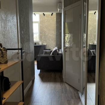 Продается 1-комнатная квартира, 32 м²