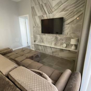 Продается 1-комнатная квартира, 94 м²