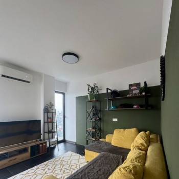 Продается 1-комнатная квартира, 30 м²