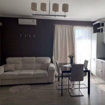 Сдается 2-х комнатная квартира, 80 м²