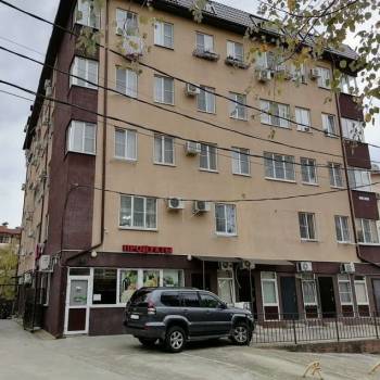 Продается 1-комнатная квартира, 32 м²