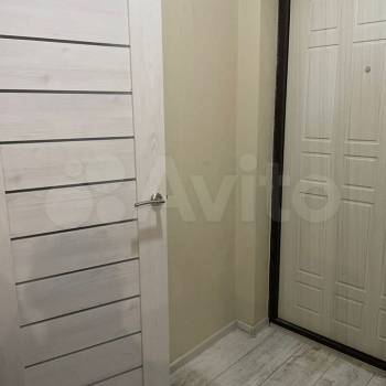 Продается 1-комнатная квартира, 36 м²