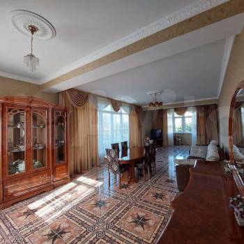 Продается Дом, 488 м²