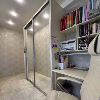 Продается Многокомнатная квартира, 91,9 м²