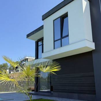 Продается Дом, 270 м²