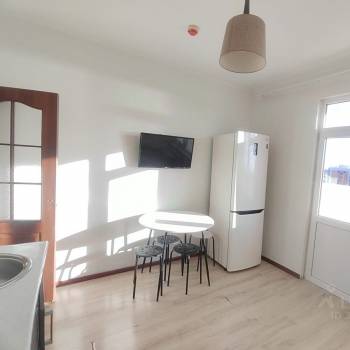 Сдается 1-комнатная квартира, 41 м²