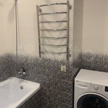 Продается 1-комнатная квартира, 38 м²