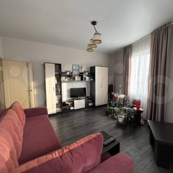 Продается 1-комнатная квартира, 48 м²