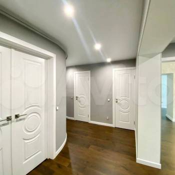 Продается Многокомнатная квартира, 81,5 м²