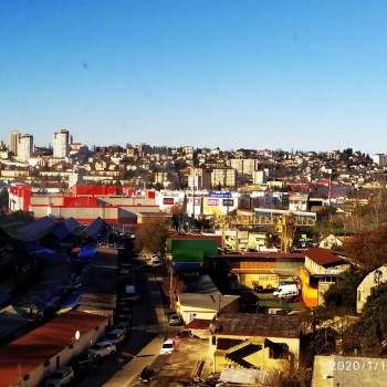 Продается 1-комнатная квартира, 83 м²