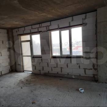 Продается 1-комнатная квартира, 83 м²