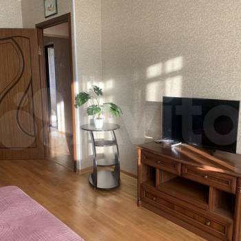 Сдается 1-комнатная квартира, 51 м²