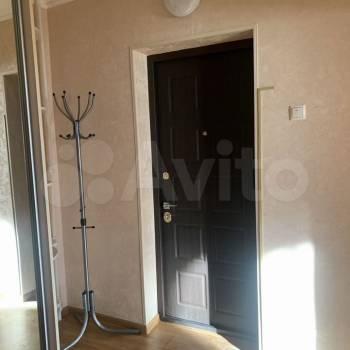 Сдается 1-комнатная квартира, 51 м²