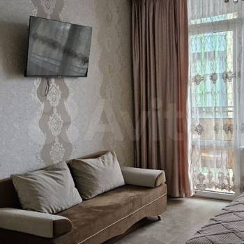 Продается 1-комнатная квартира, 35 м²