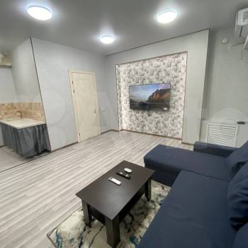 Продается 1-комнатная квартира, 50 м²