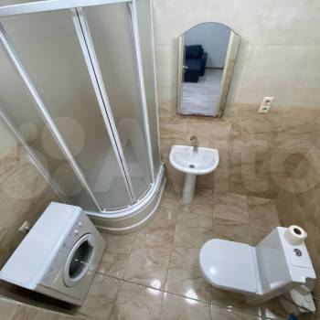 Продается 1-комнатная квартира, 50 м²